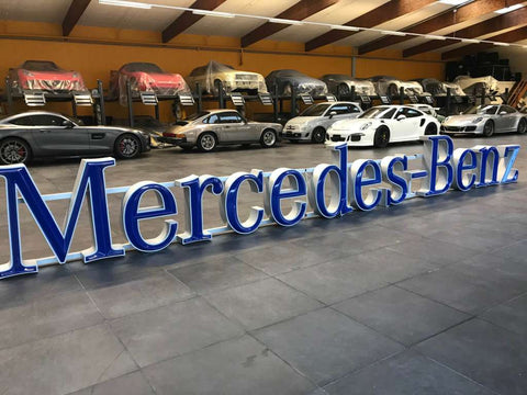 2000's Mercedes-Benz official dealer illuminated sign